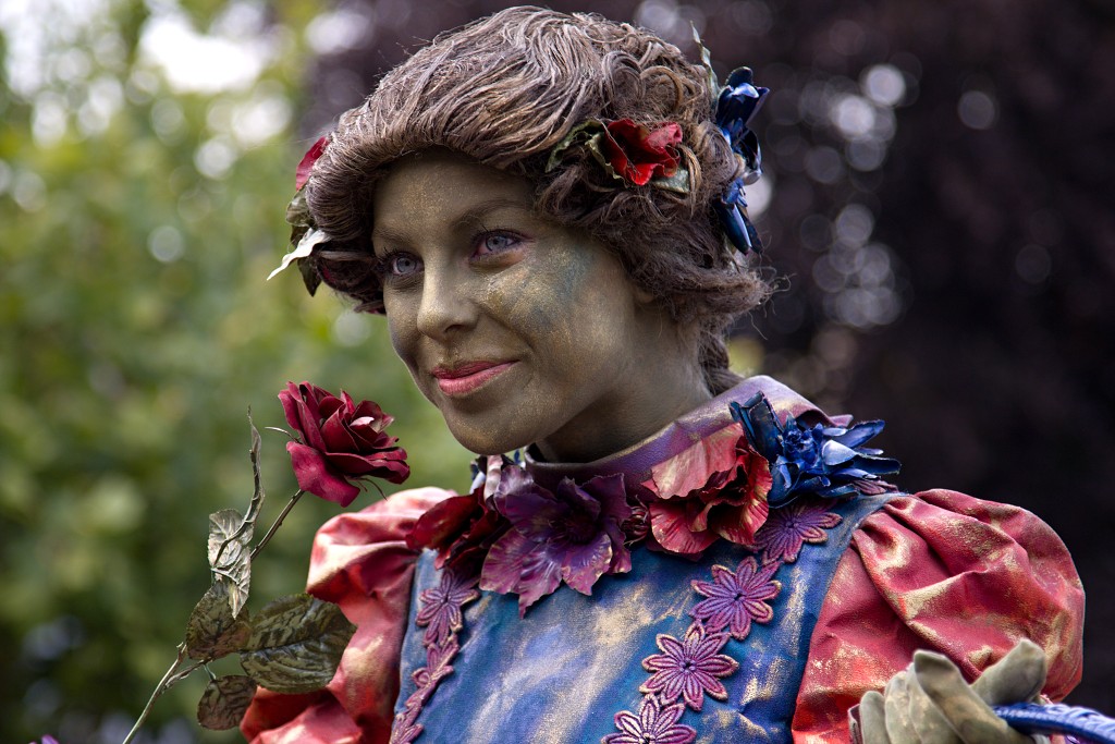 valkenburg living statue levend standbeeld evenement event festival festiviteit kunst art straatkunst streetart artiest beeld beeldhouwwerk